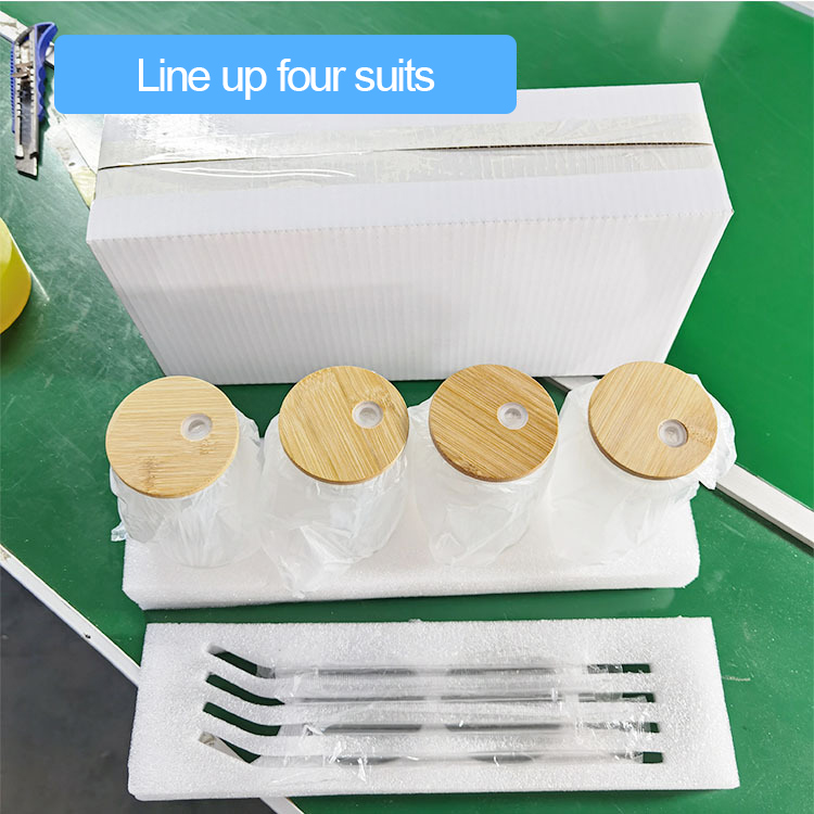 borosilicate glass cup with lid